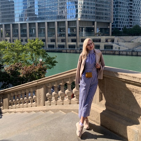 Meet your Posher, Daria - Picture 2 of 4